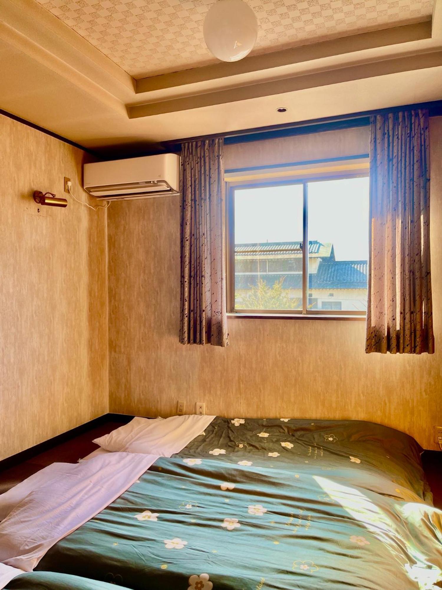 T&T Fujiyama Guest House Фудзі-Йосіда Екстер'єр фото