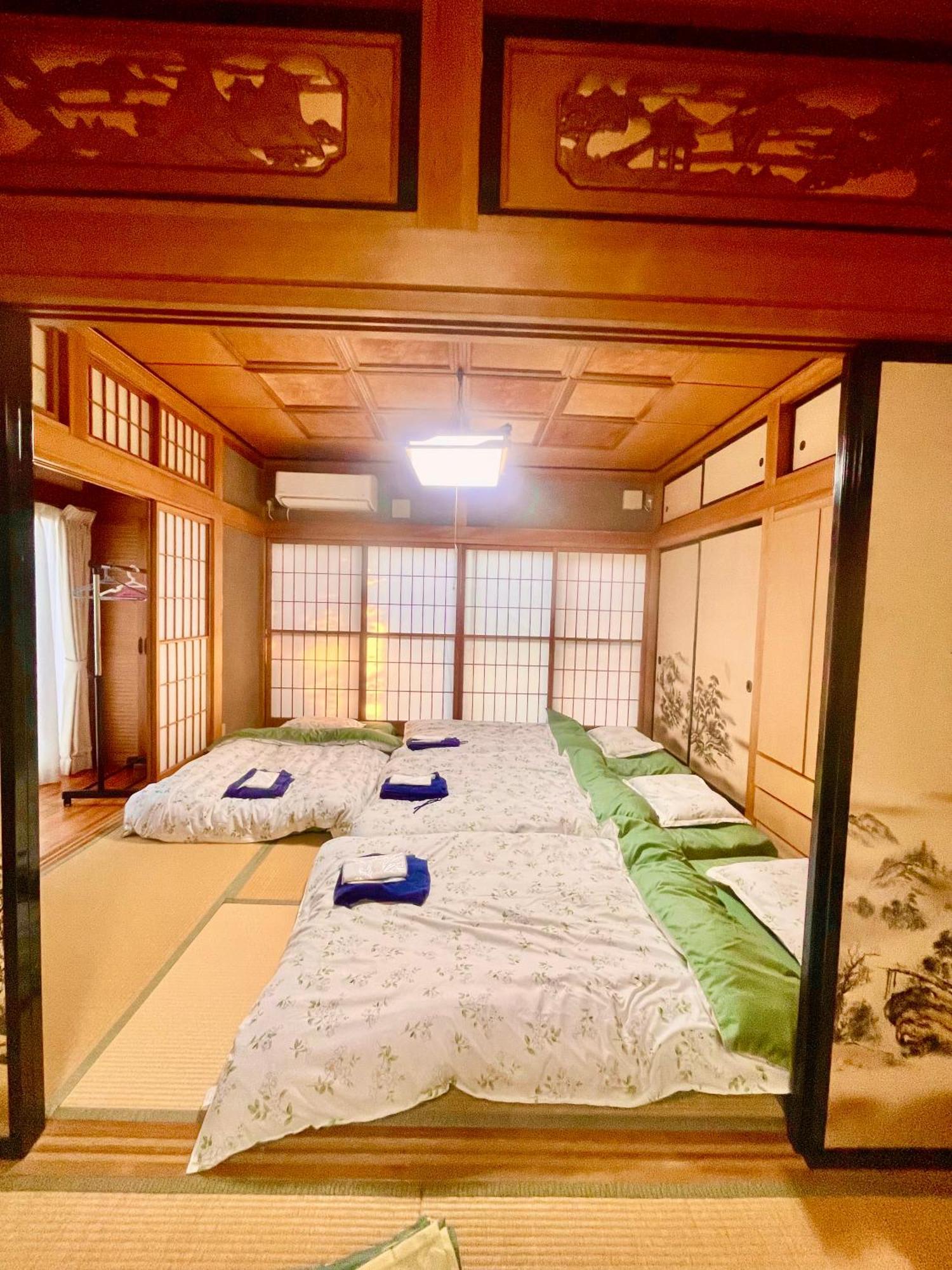 T&T Fujiyama Guest House Фудзі-Йосіда Екстер'єр фото